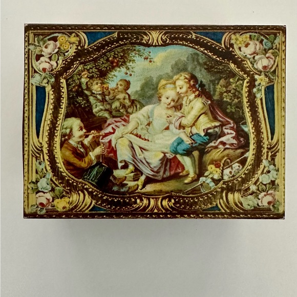 Other - Vintage Kemp’s Chocolate Biscuit Tin